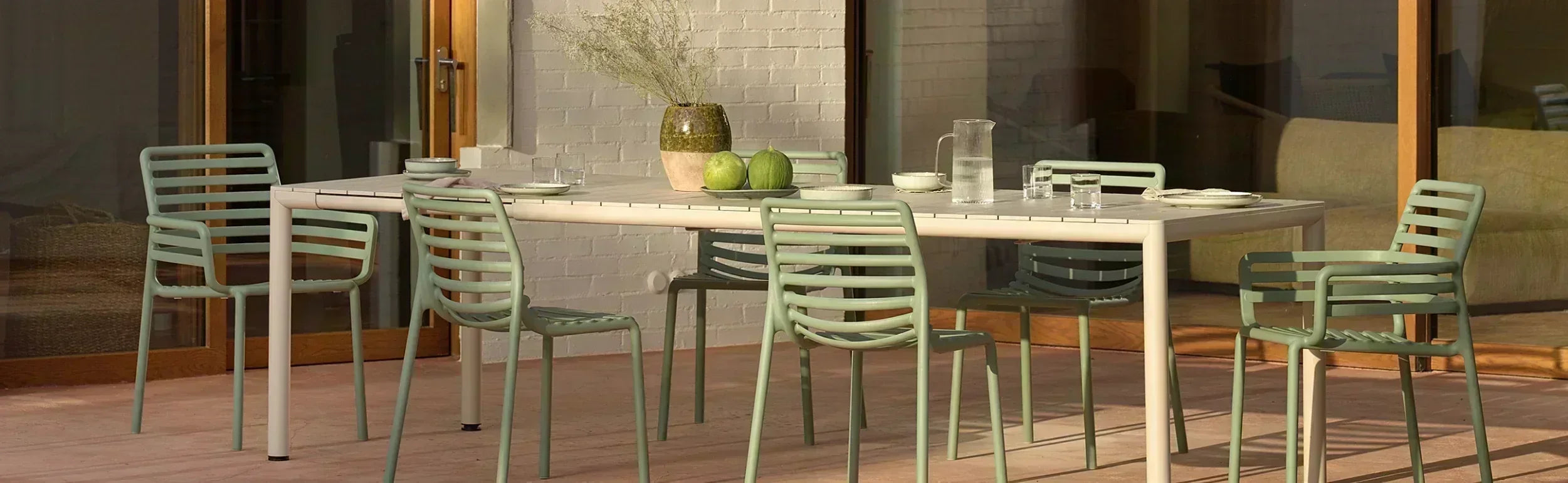 Mesa de jantar exterior: como escolher o modelo ideal