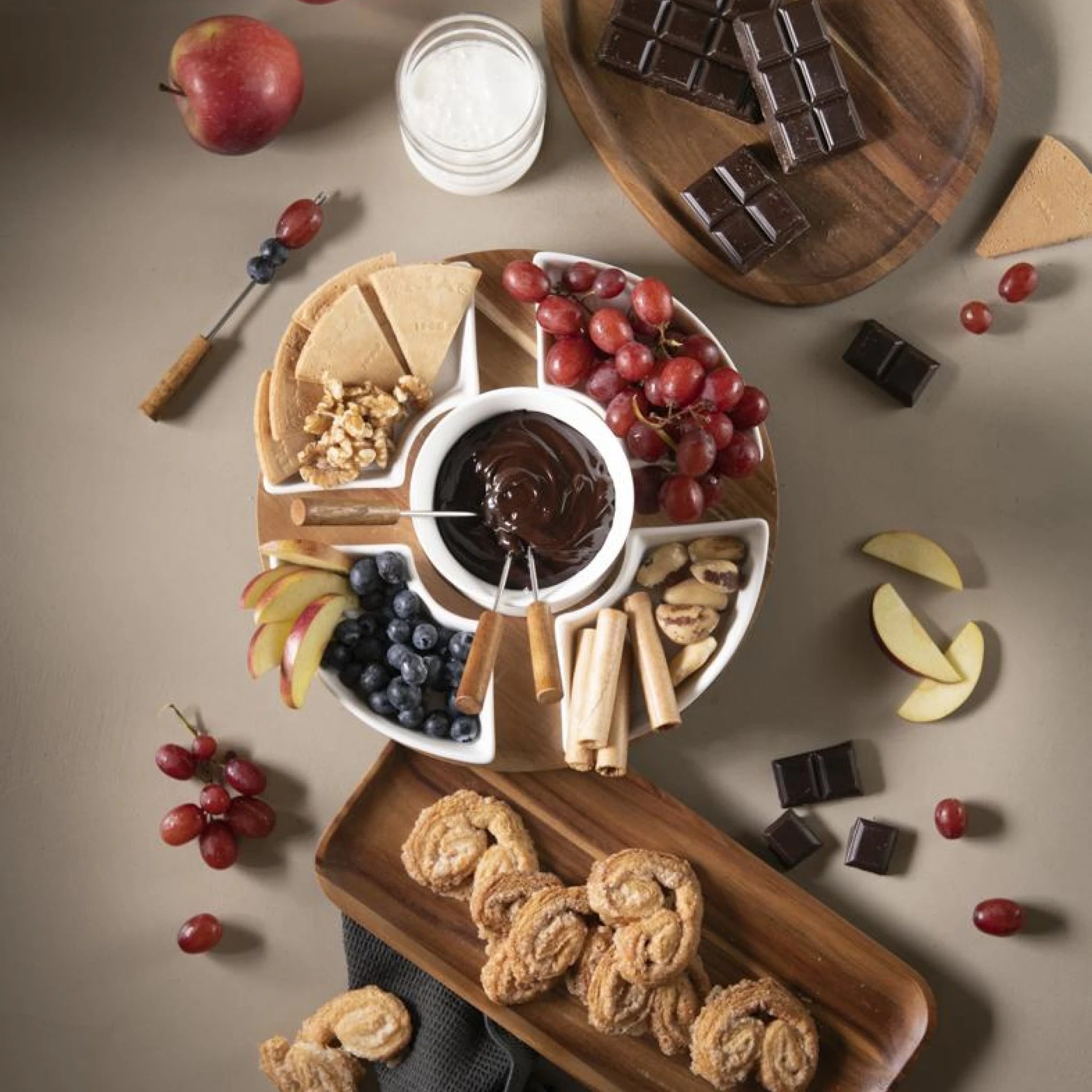 Fondue Giratória em Porcelana e Madeira de Acácia