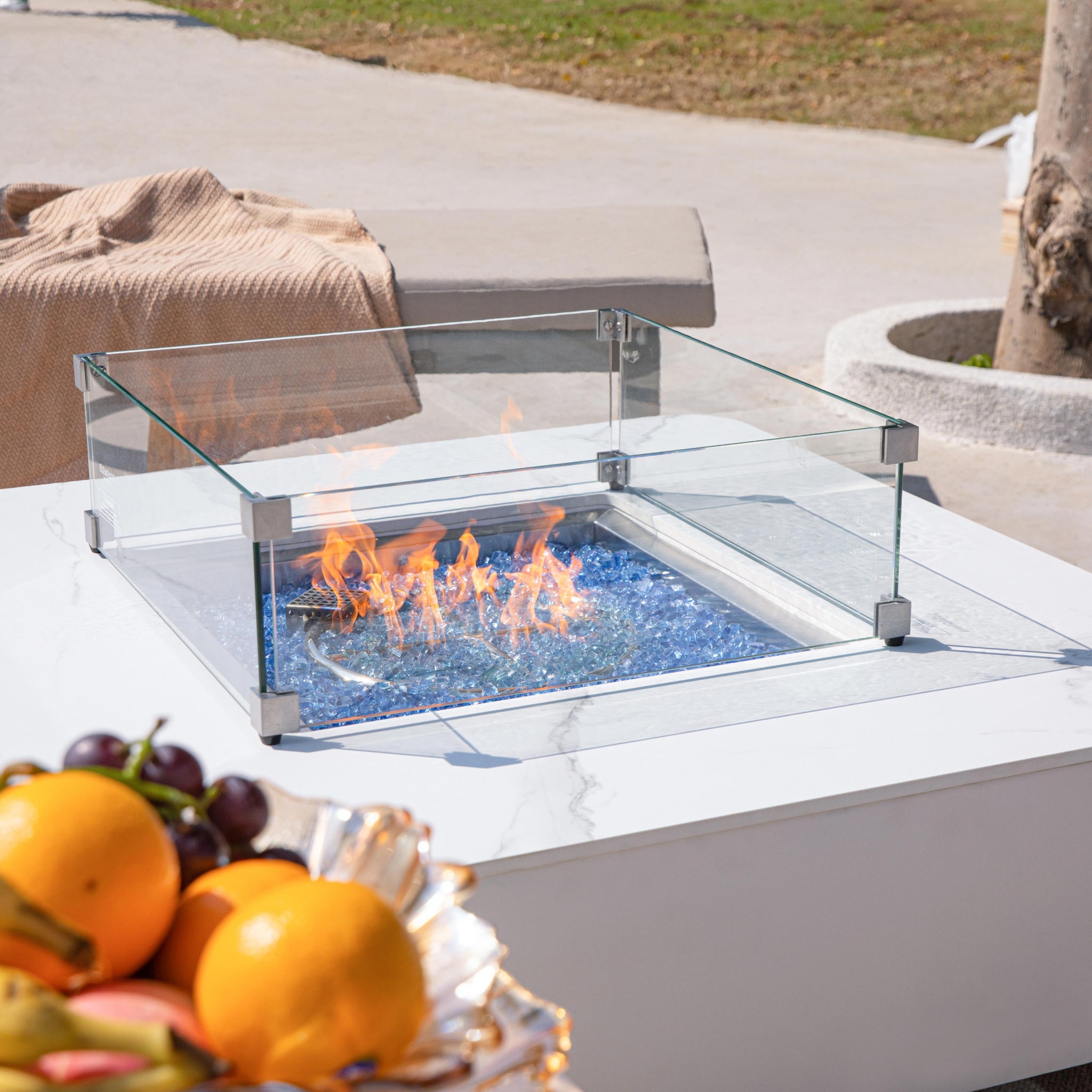 Annecy | Outdoor Fireplace with Porcelain Top