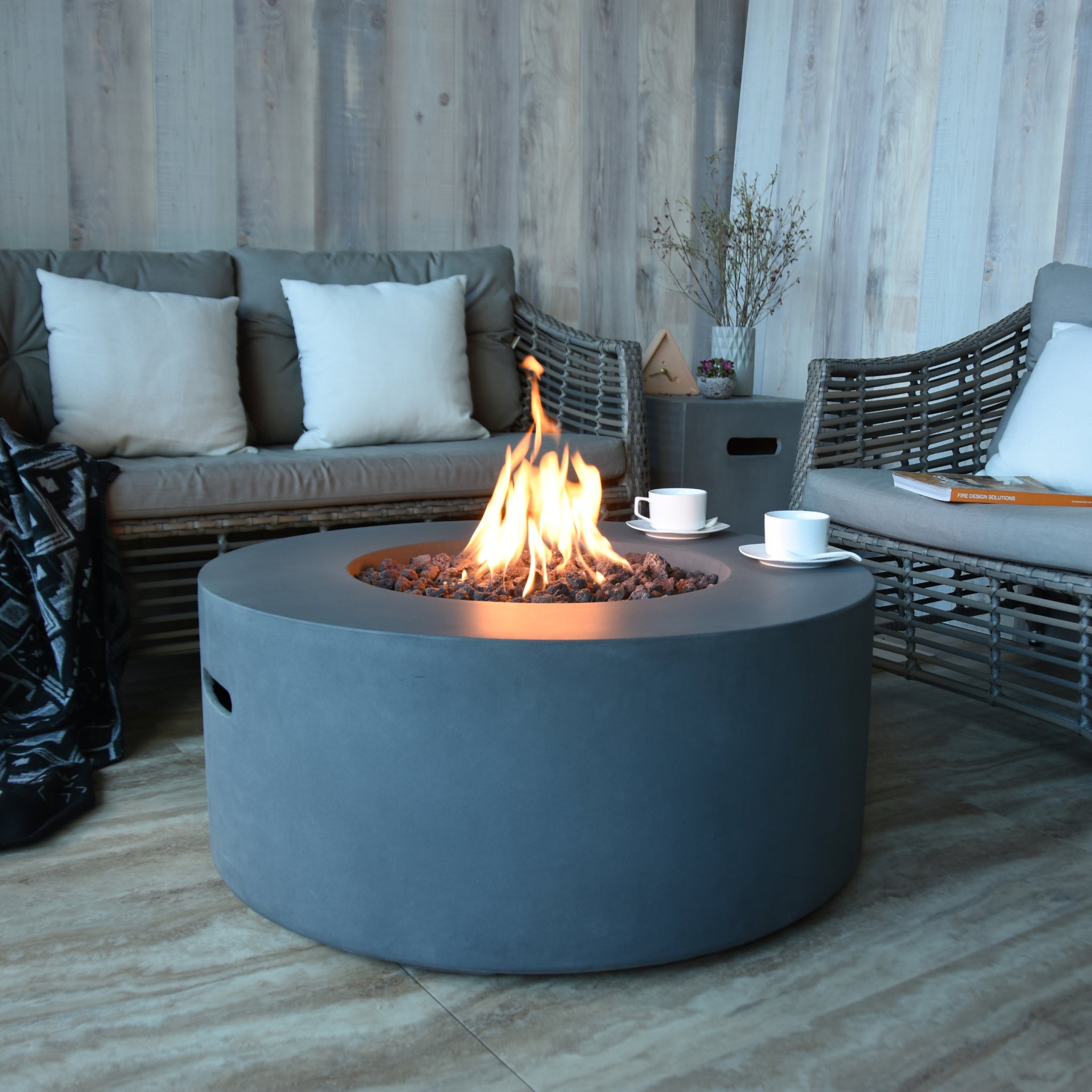 Venice | Round Fire Pit Table for Outdoor Patios