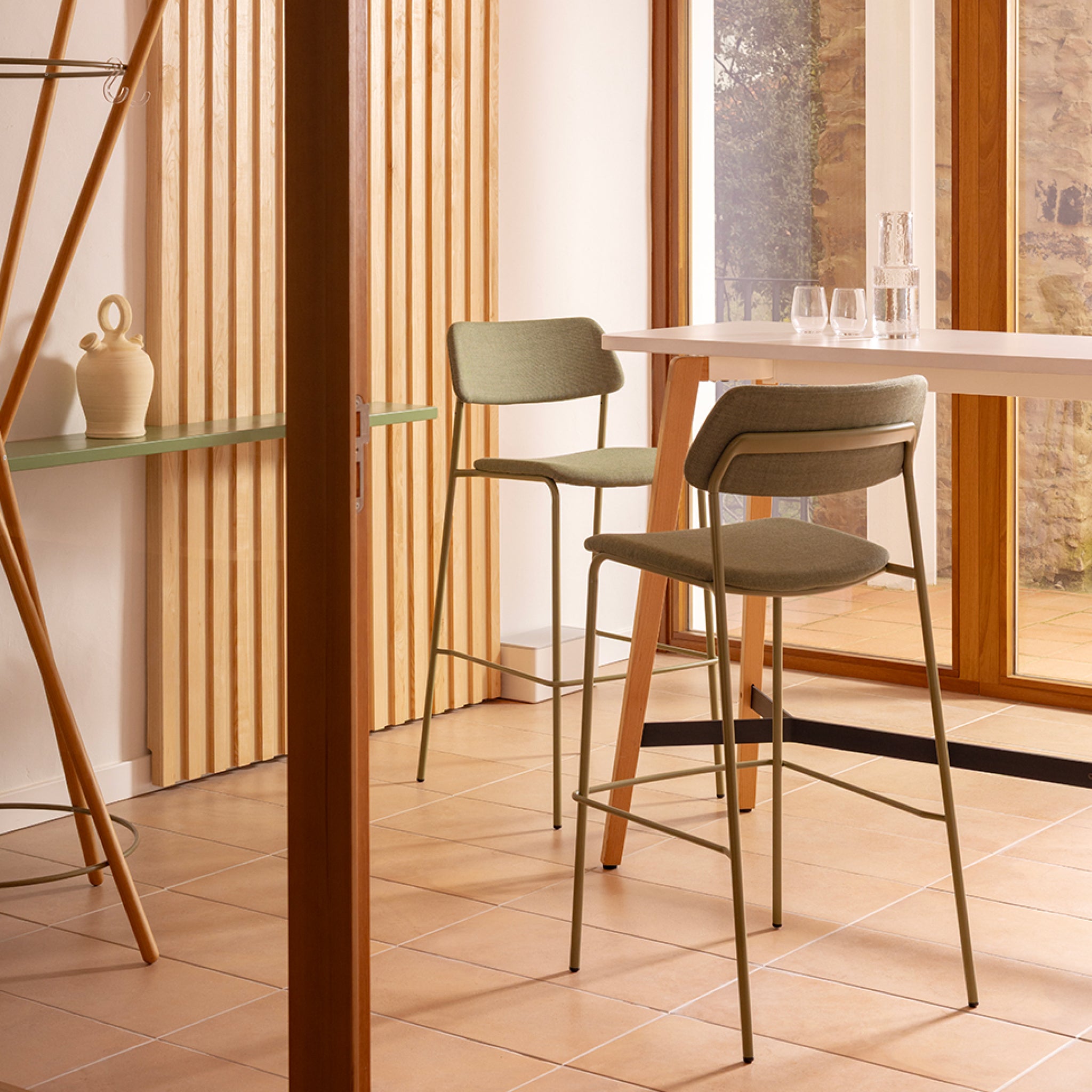 Brindis | High Stool 75 cm