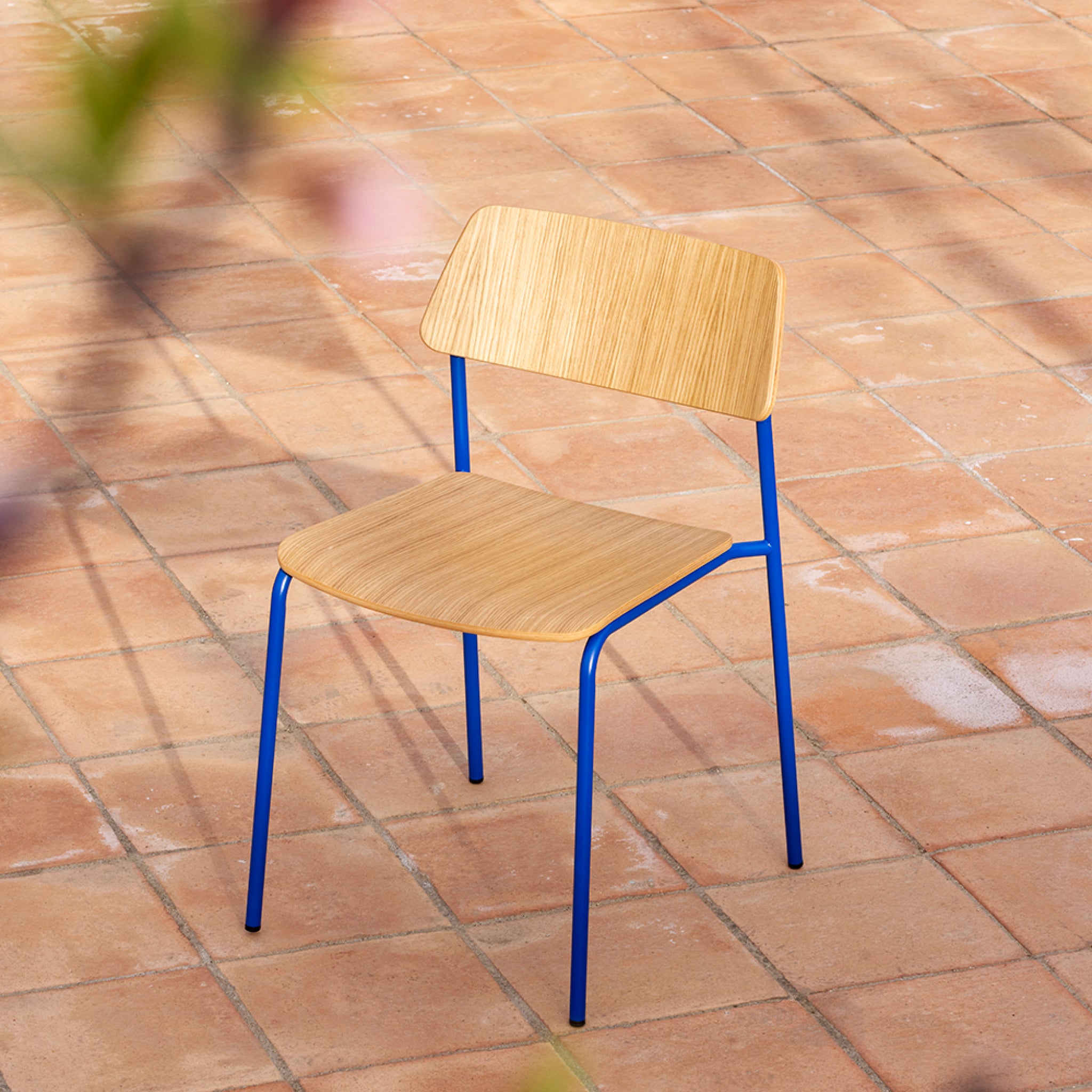 Toasting | 4-legged Armless Chair