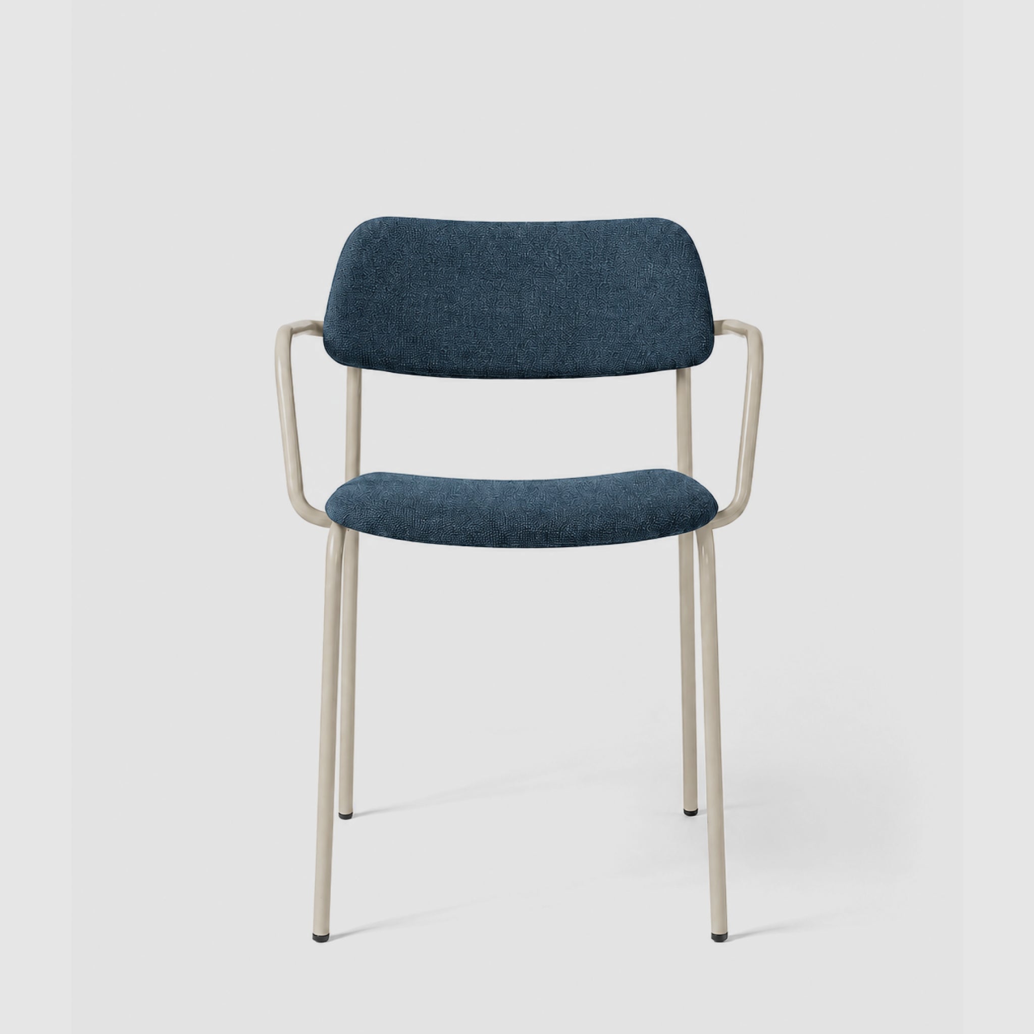 Brindis | 4-legged Armchair