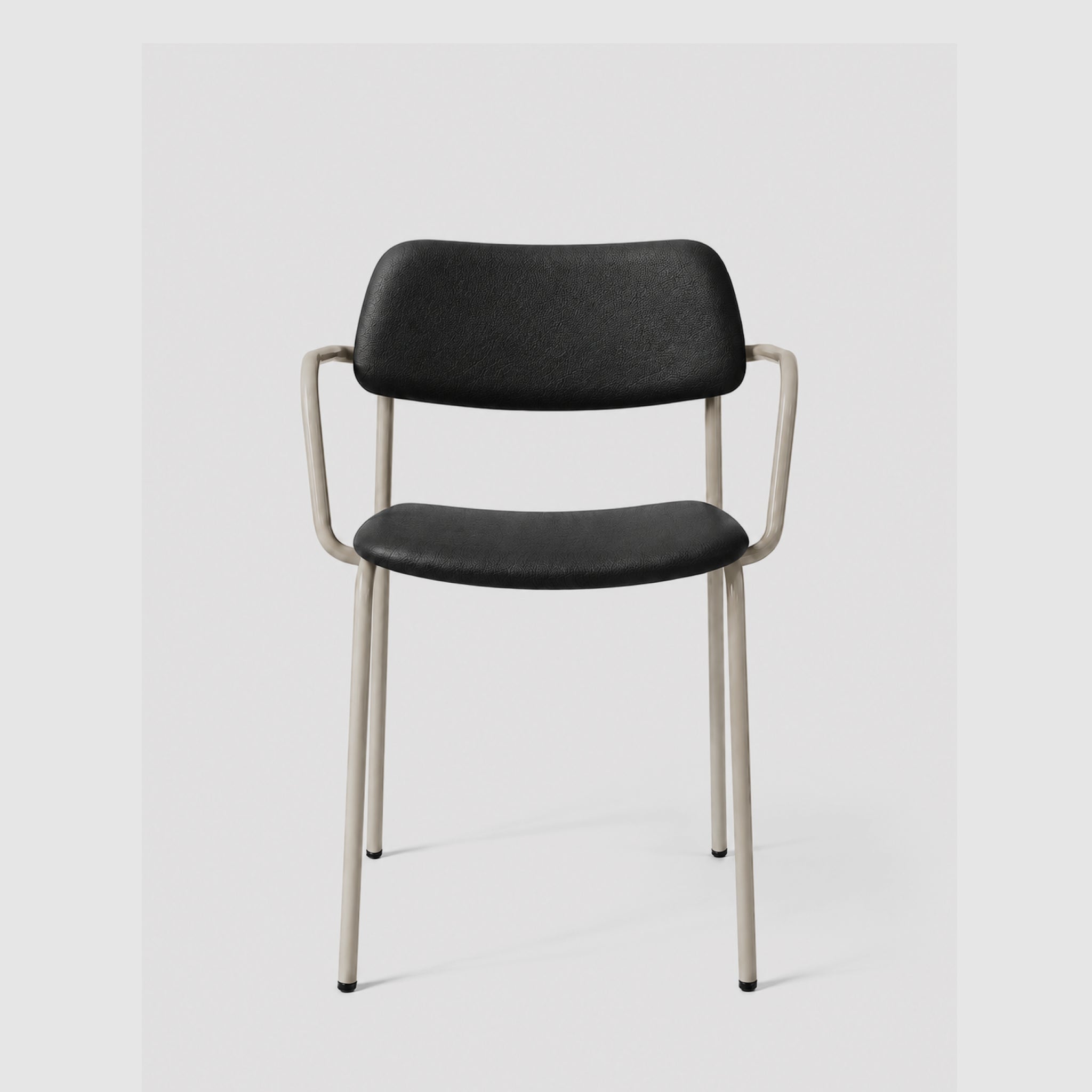 Brindis | 4-legged Armchair