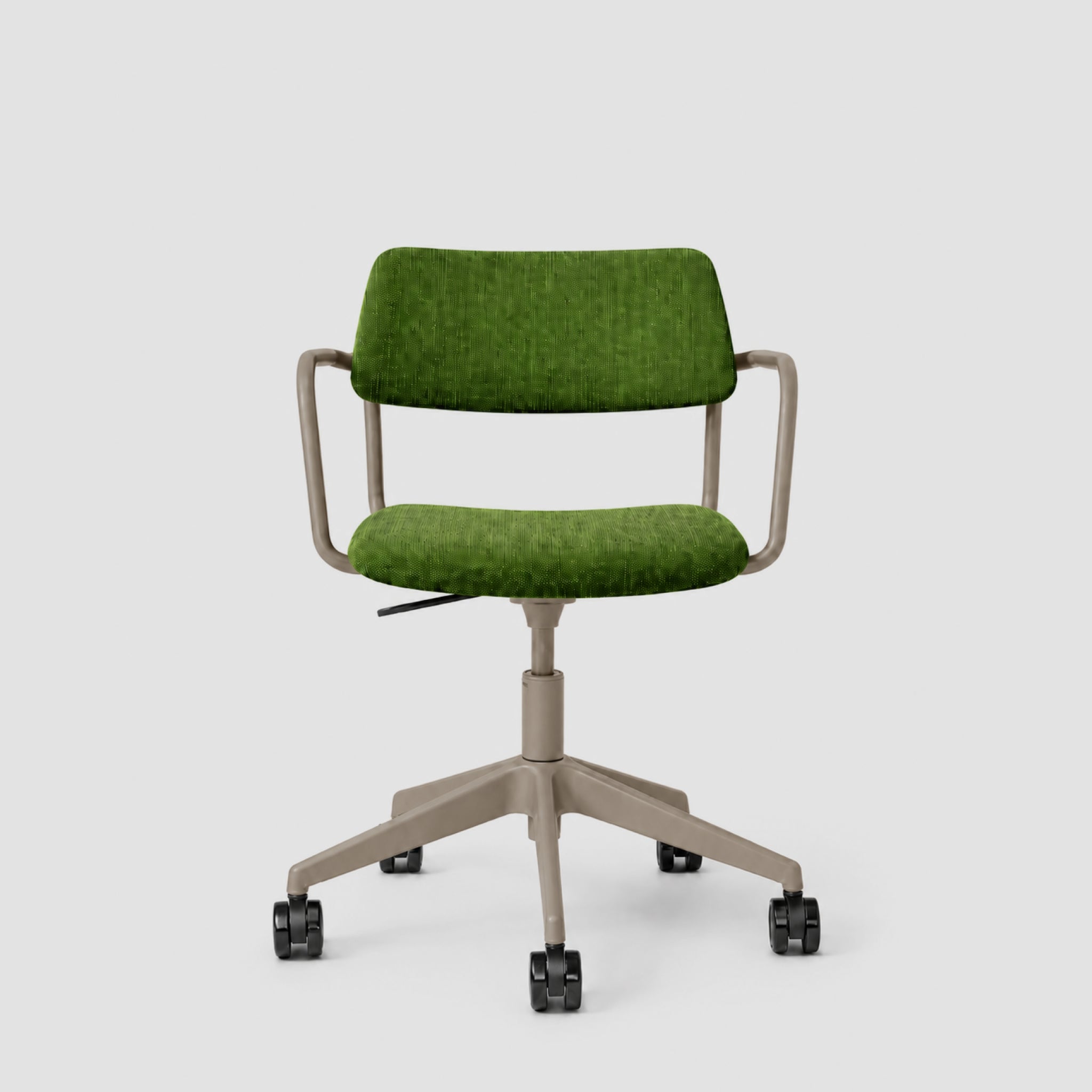 Brindis | Swivel Chair with Arms