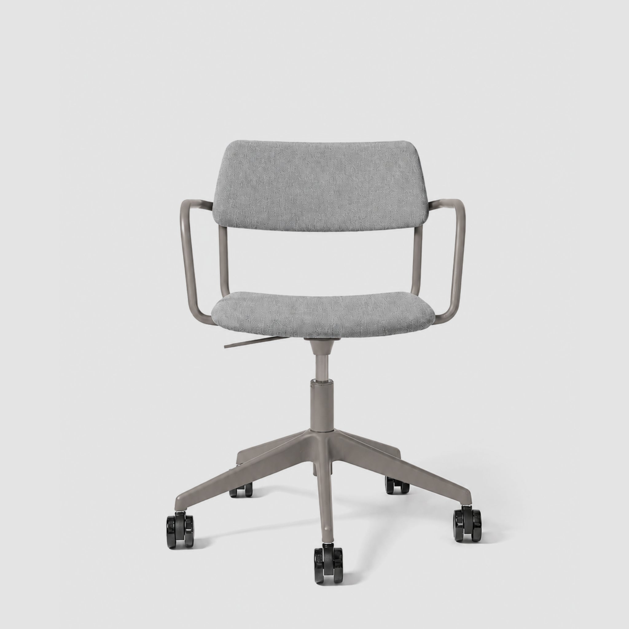 Brindis | Swivel Chair with Arms