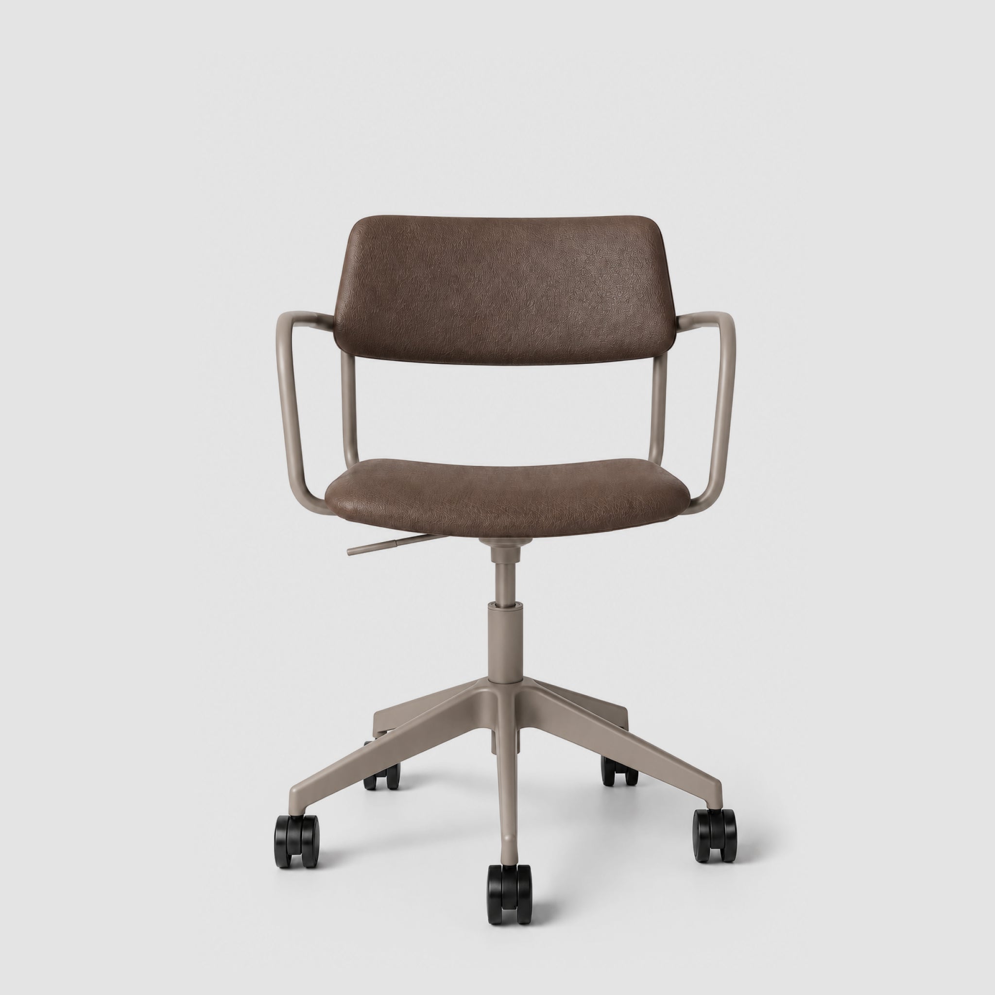 Brindis | Swivel Chair with Arms