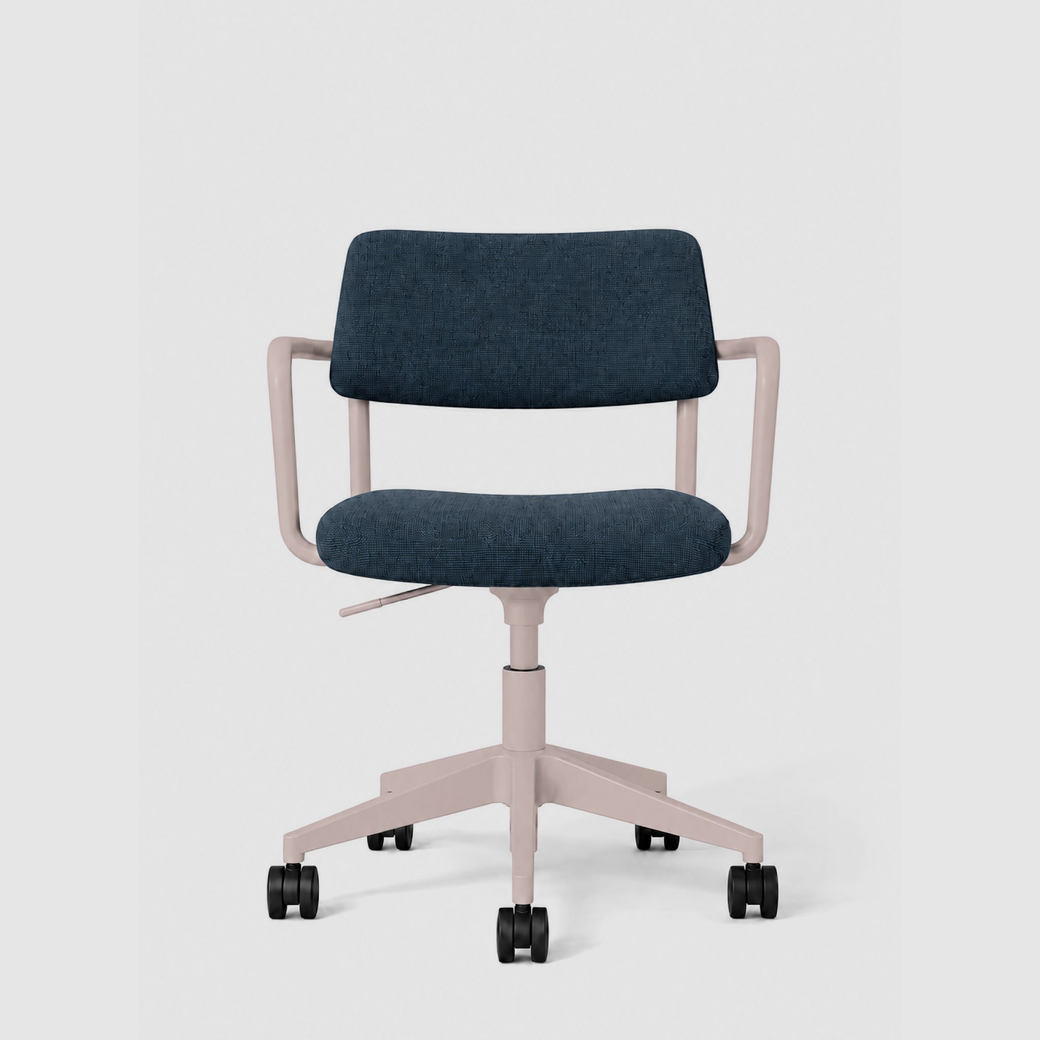 Brindis | Swivel Chair with Arms