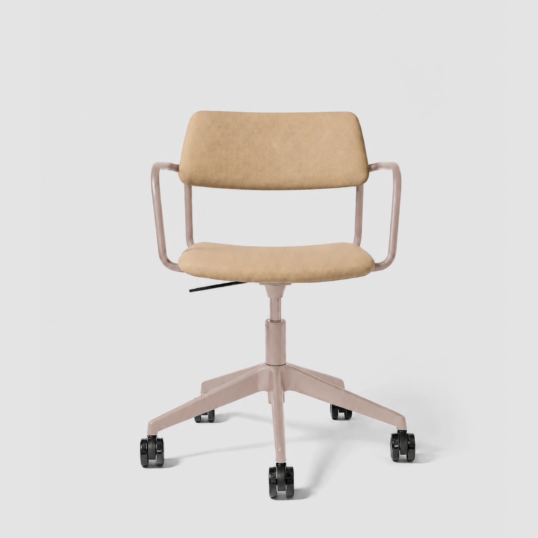 Brindis | Swivel Chair with Arms