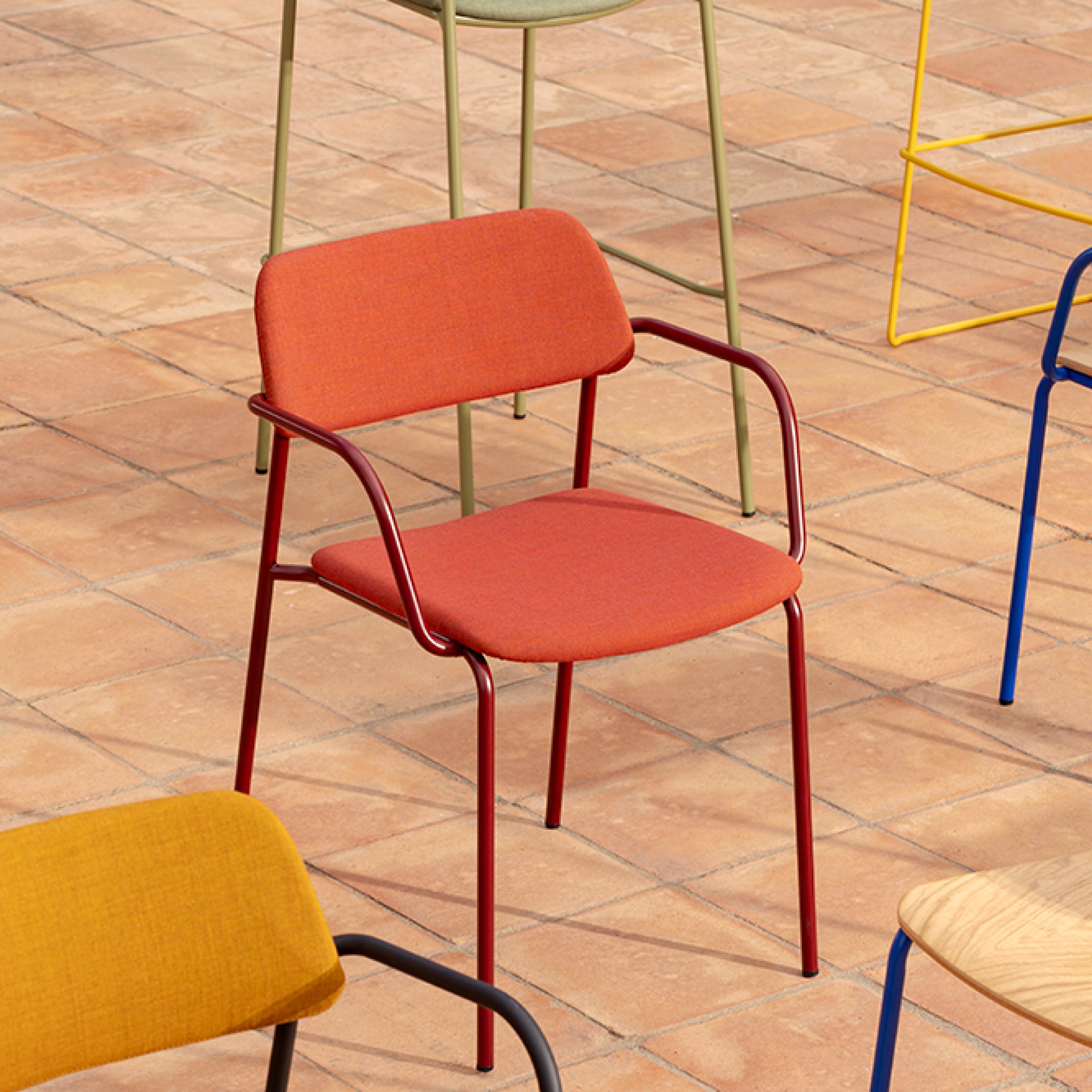 Brindis | 4-legged Armchair
