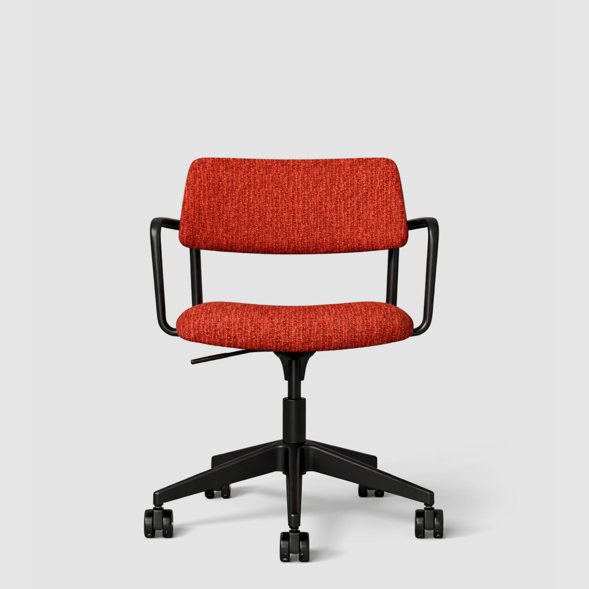 Brindis | Swivel Chair with Arms