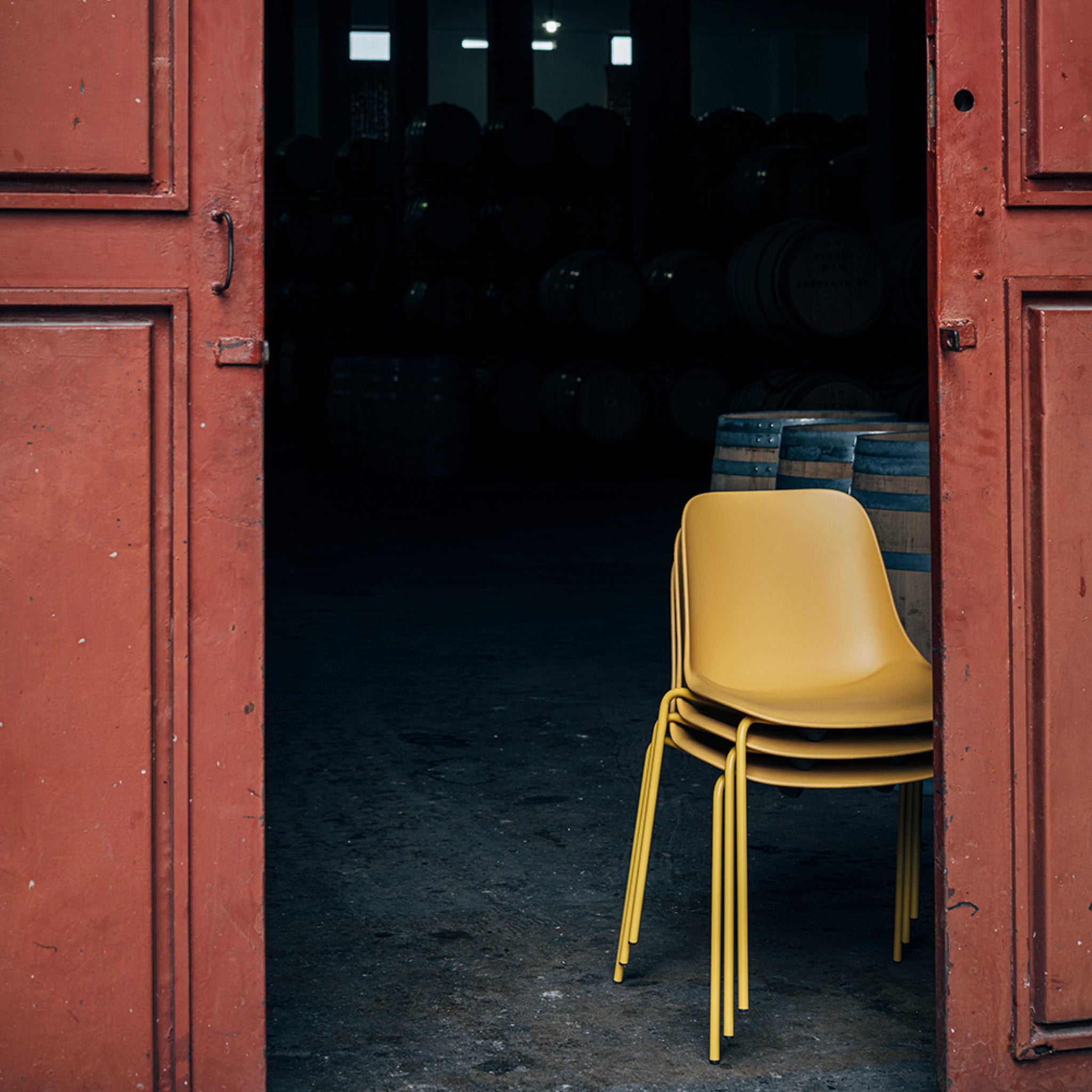 April | 4-Legged Armless Chair