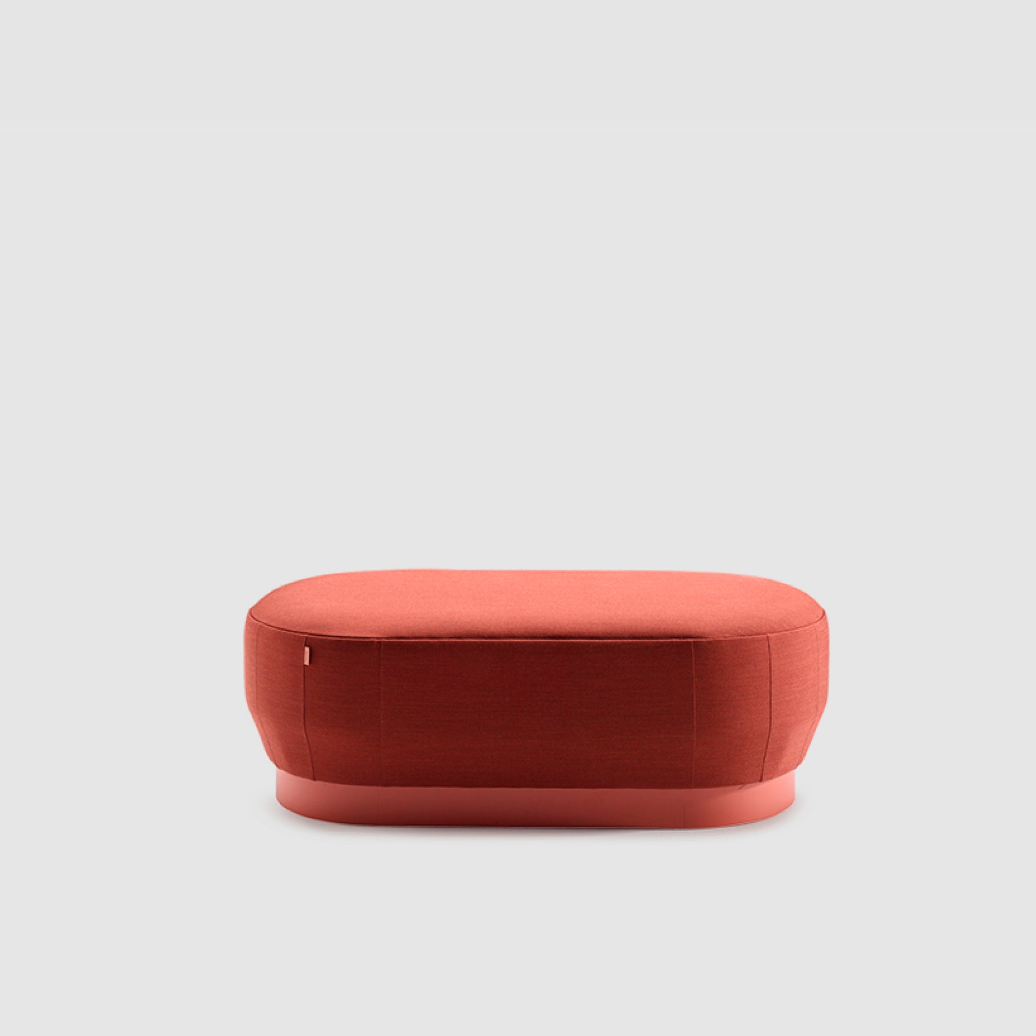 Brisa | Pouf Ovalado com base