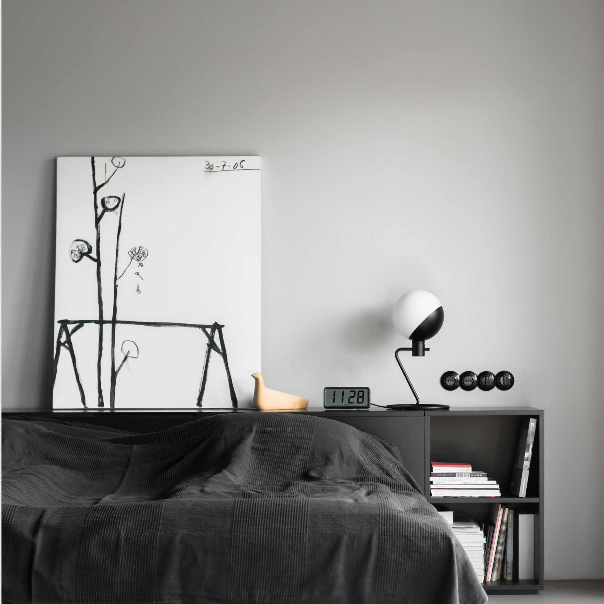 Baluna | Candeeiro de mesa com estrutura de aço