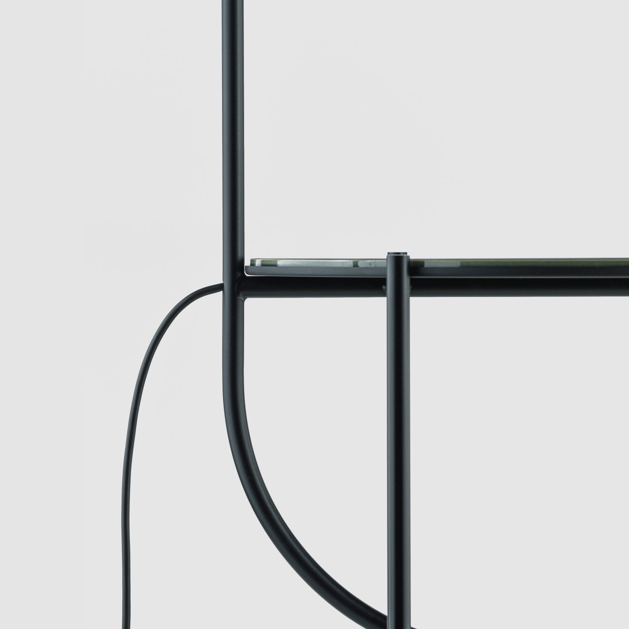 Igram | Mesa com Candeeiro
