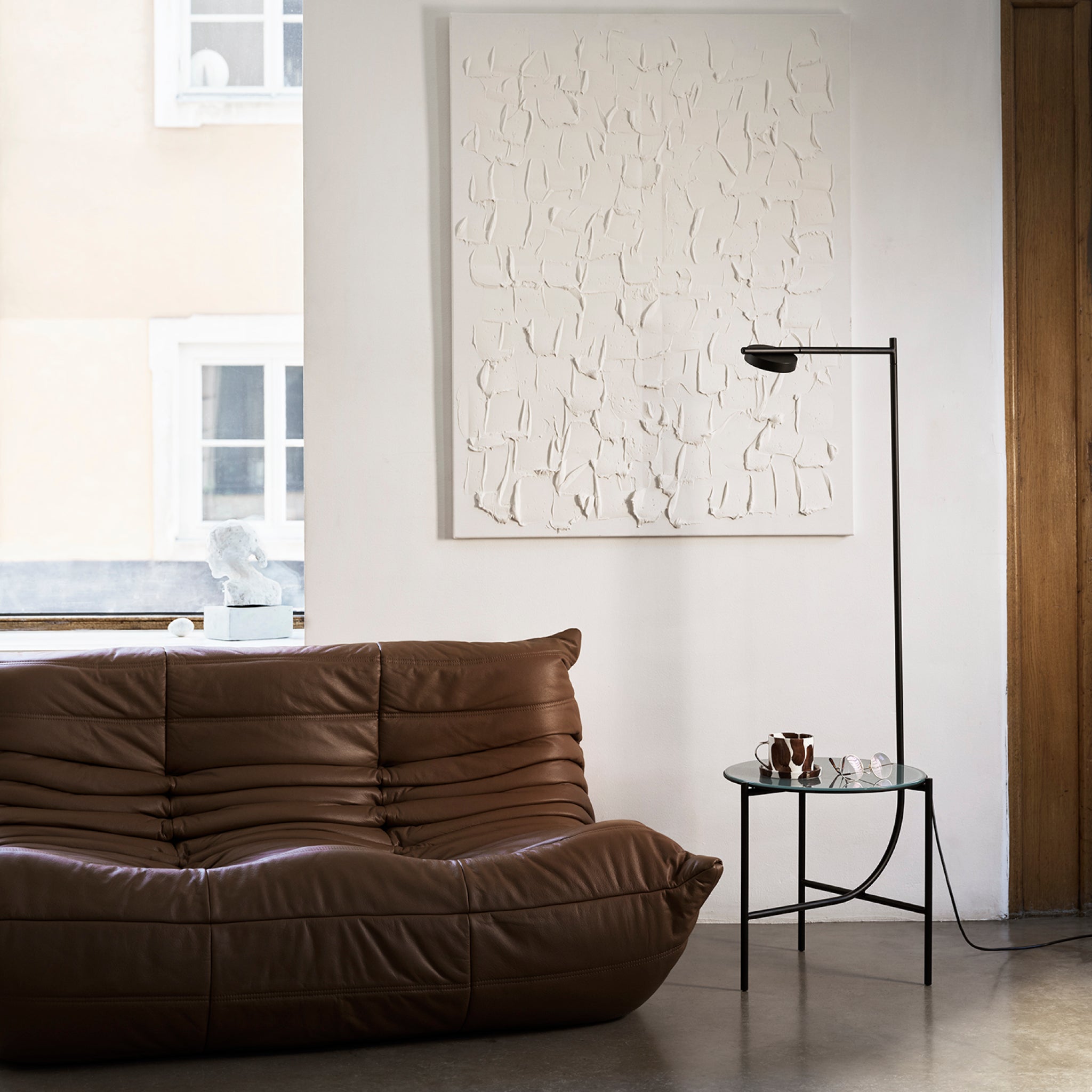 Igram | Mesa com Candeeiro