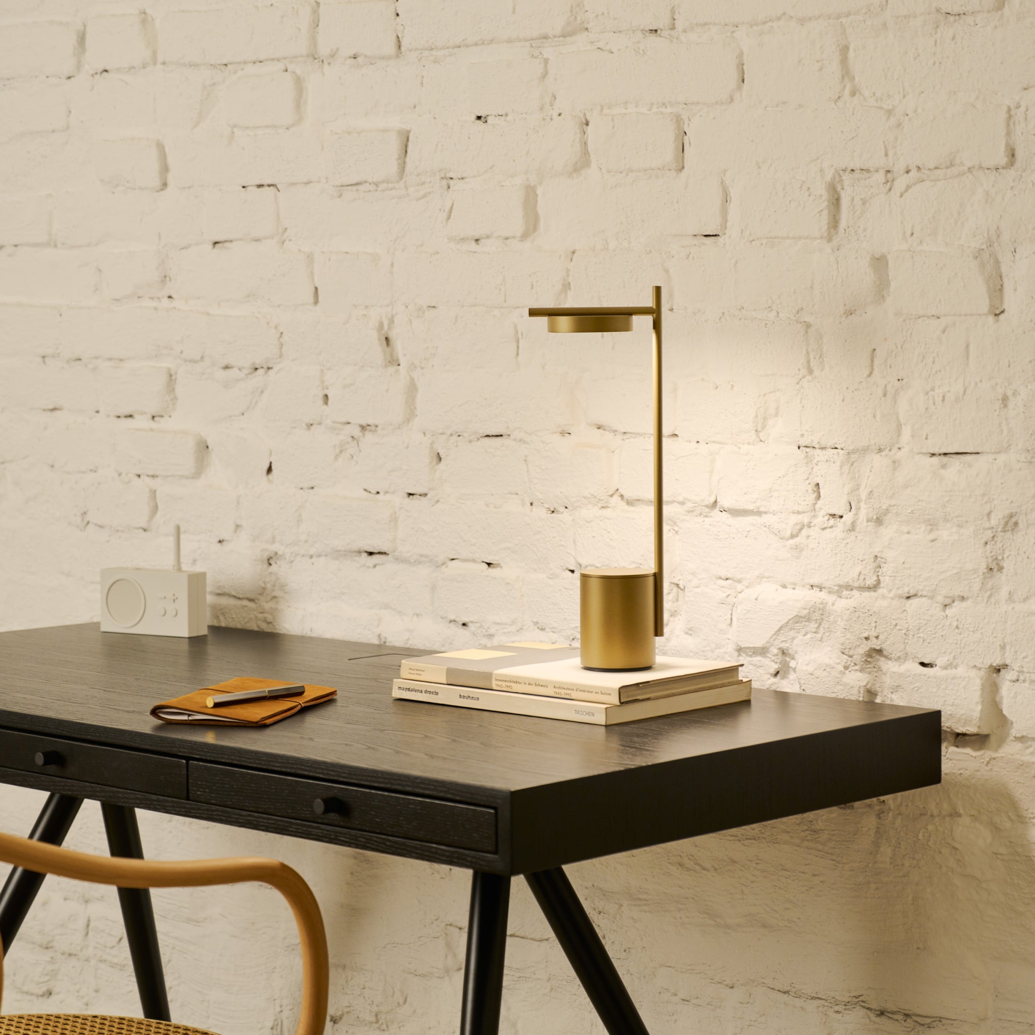 Igram | Candeeiro Portátil de Mesa (Formato I)