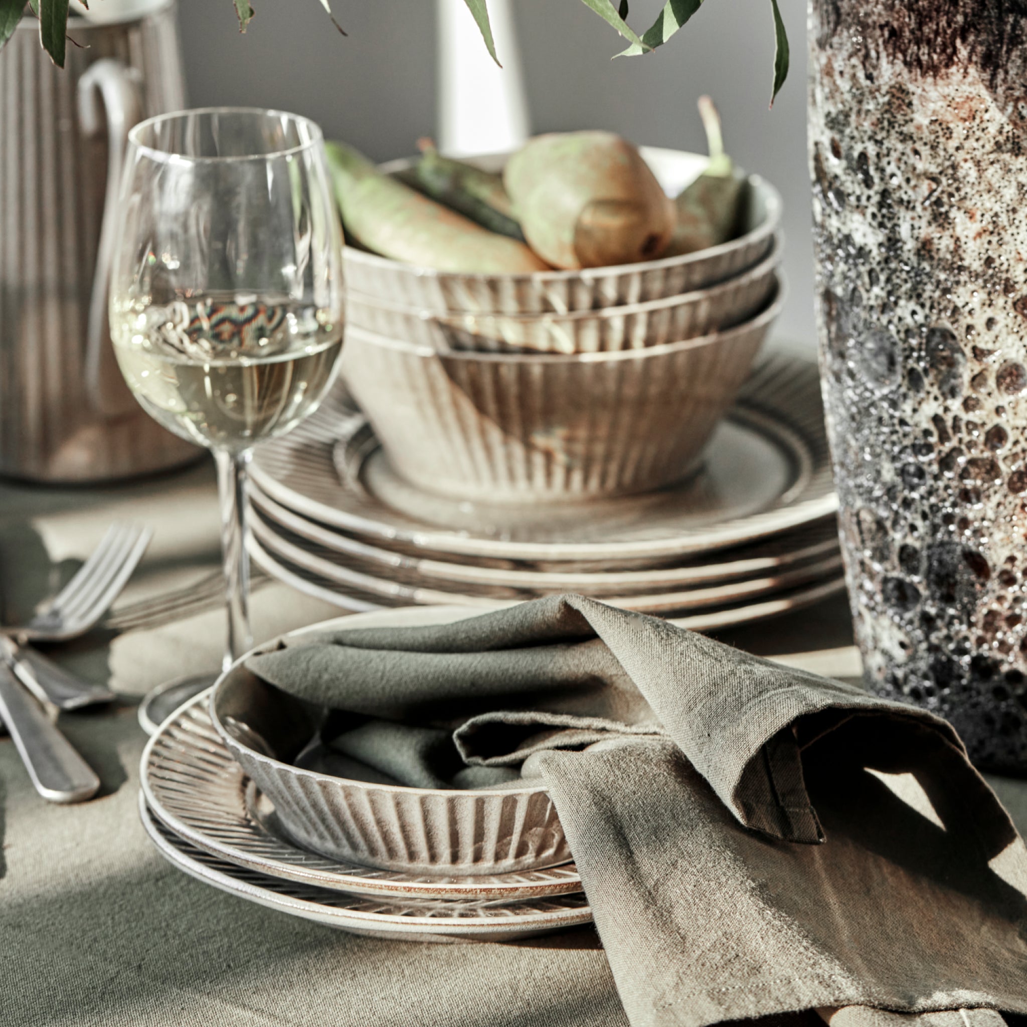 Pleat Dessert Plate, set of 2