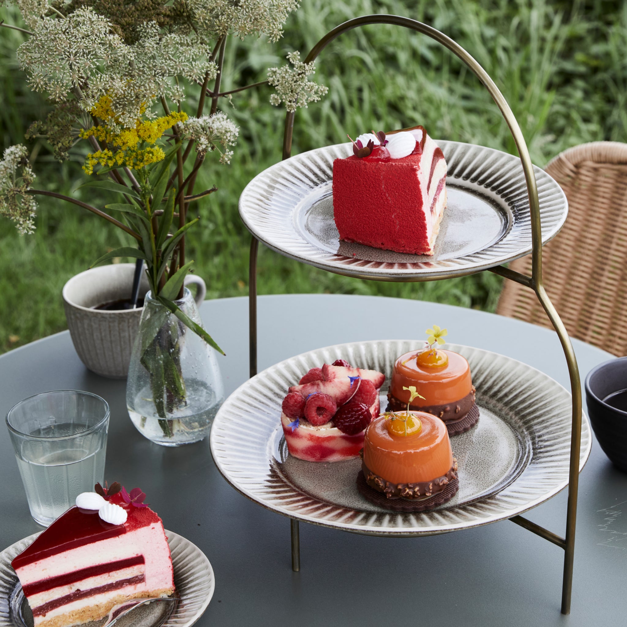 Pleat Dessert Plate, set of 2