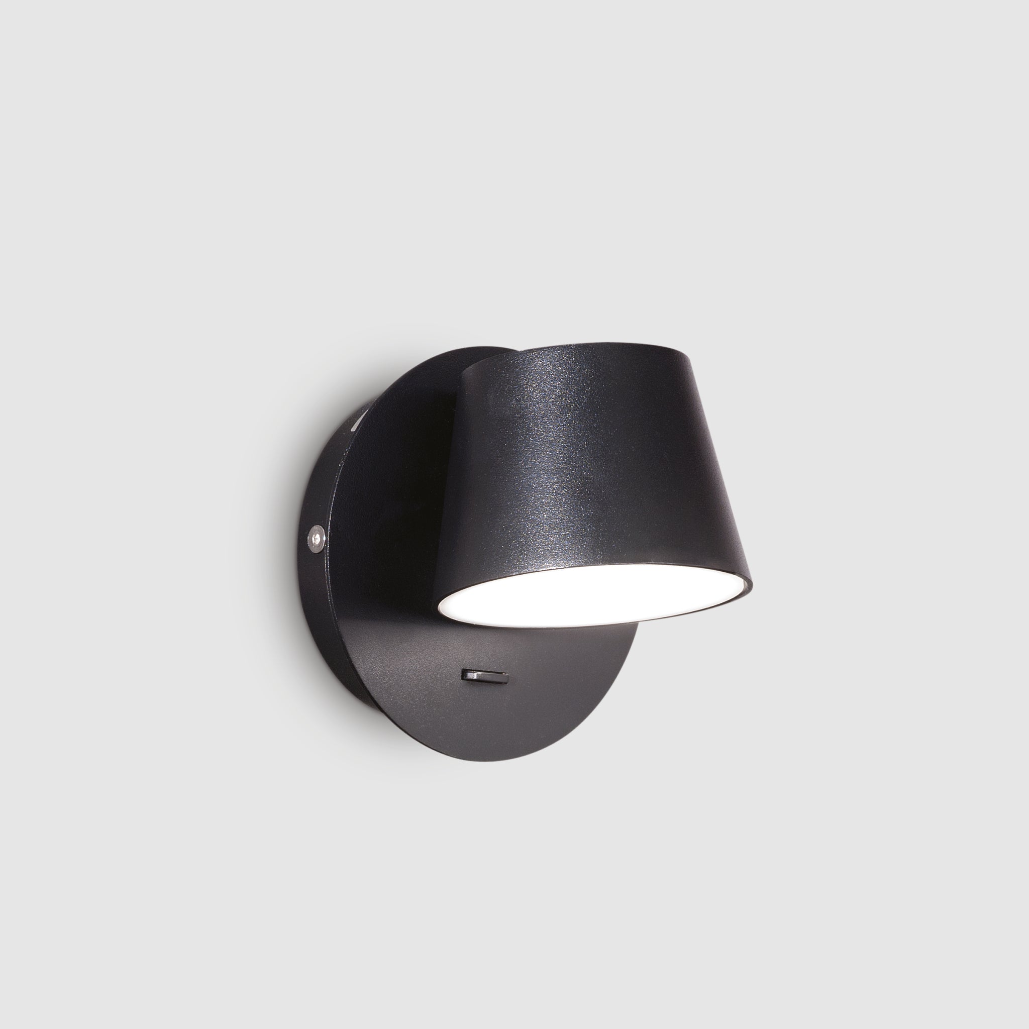Gim Wall Lamp