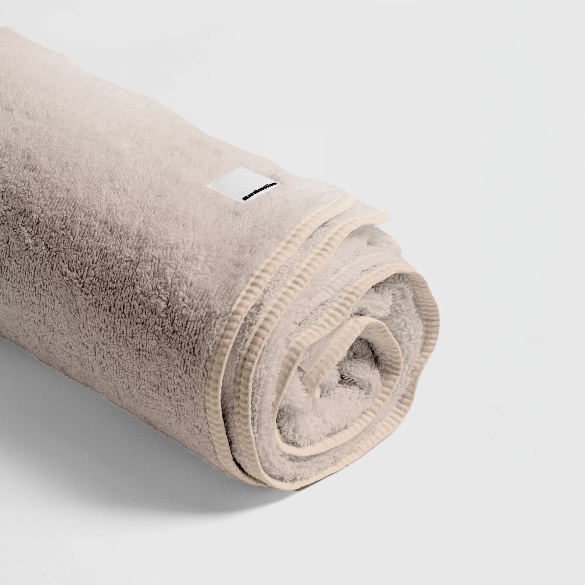 Toalha em Algodão Orgânico Branco Neve, 700g/m²