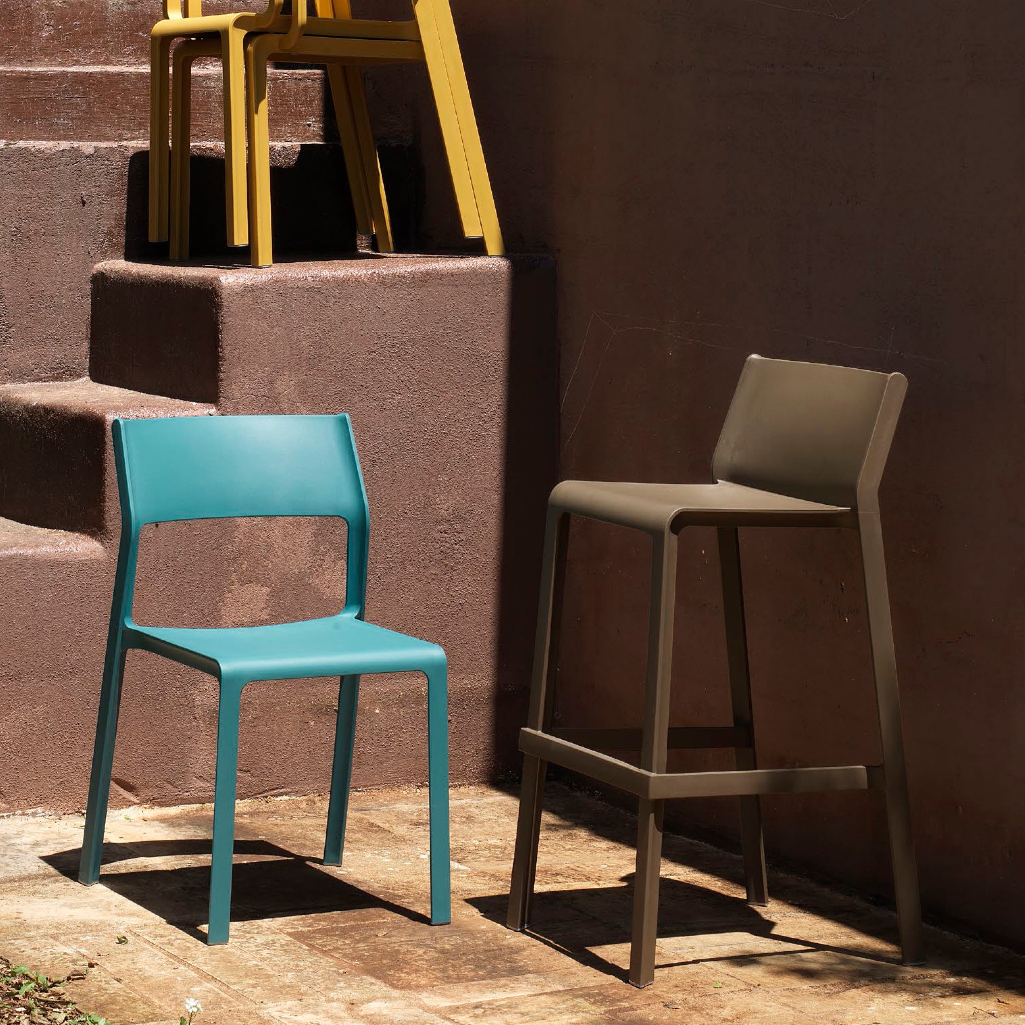 Trill | Banco Minimalista de Exterior
