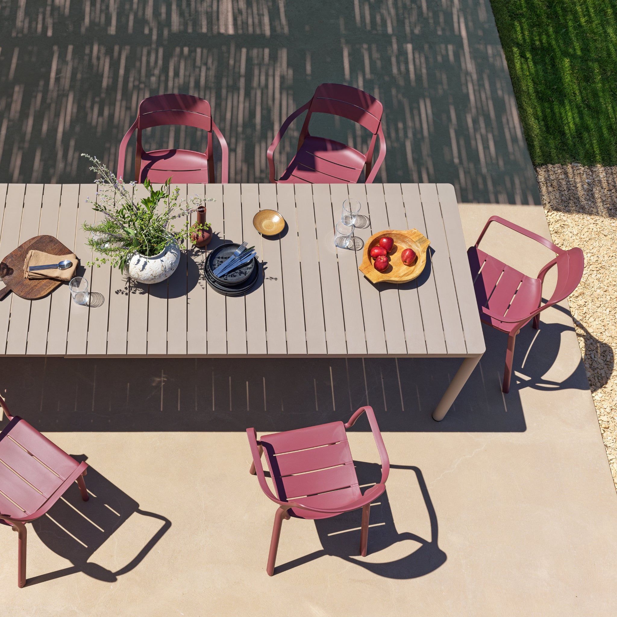 Cassia | Cadeira com Braços de Exterior