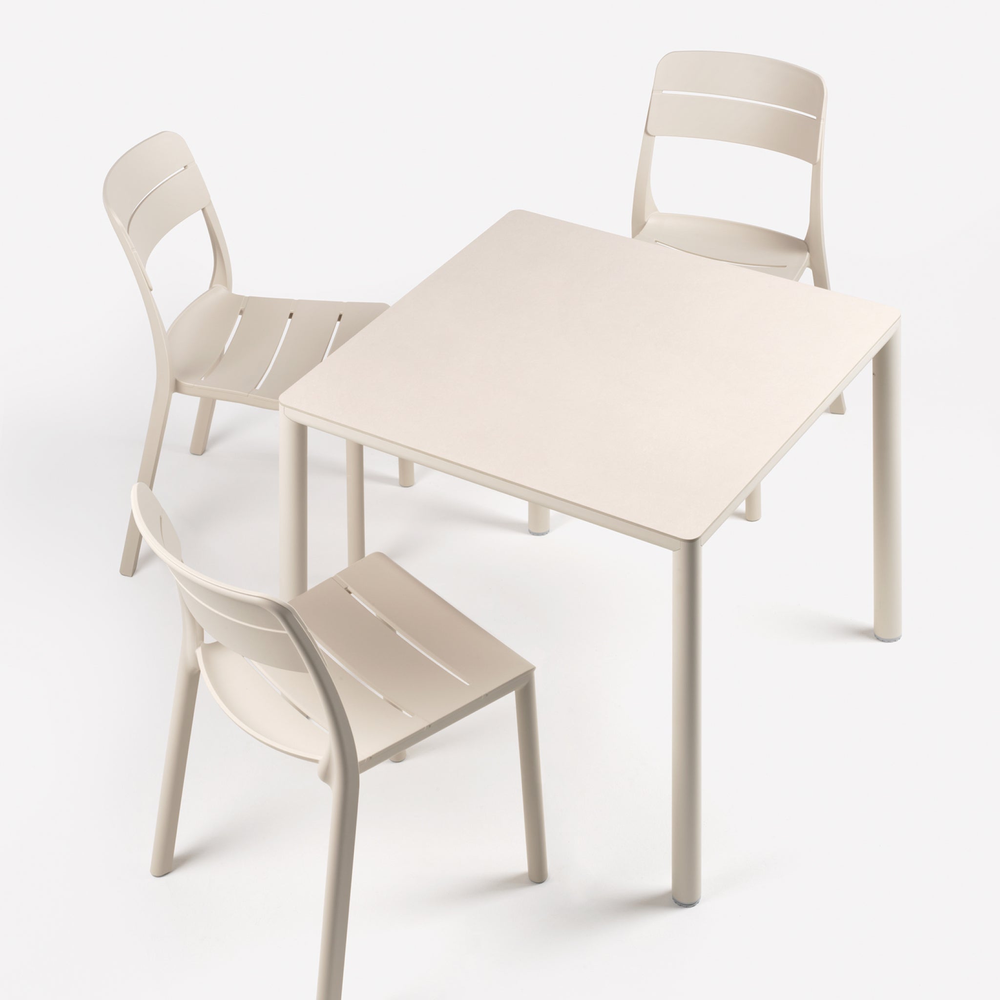 Cassia | Cadeira com Braços de Exterior