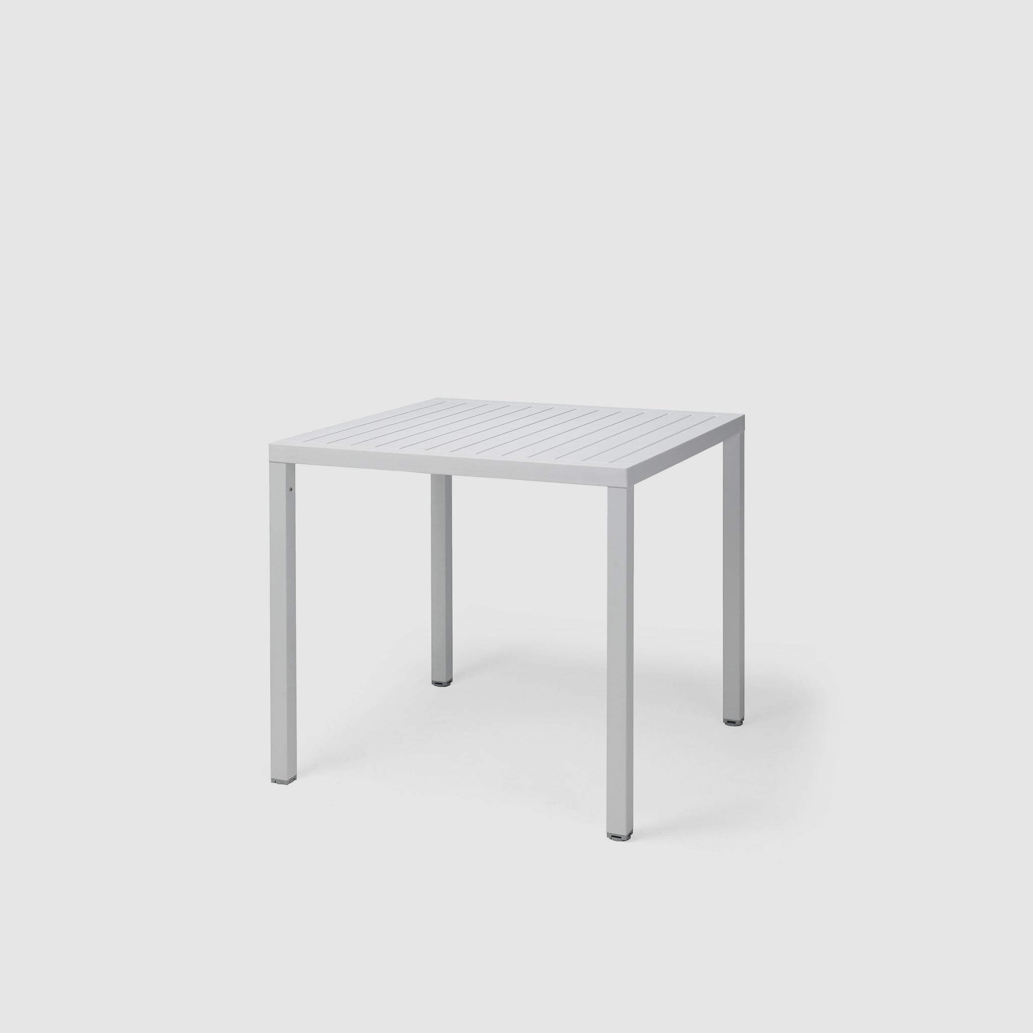 Cube | Mesa Exterior de Resina