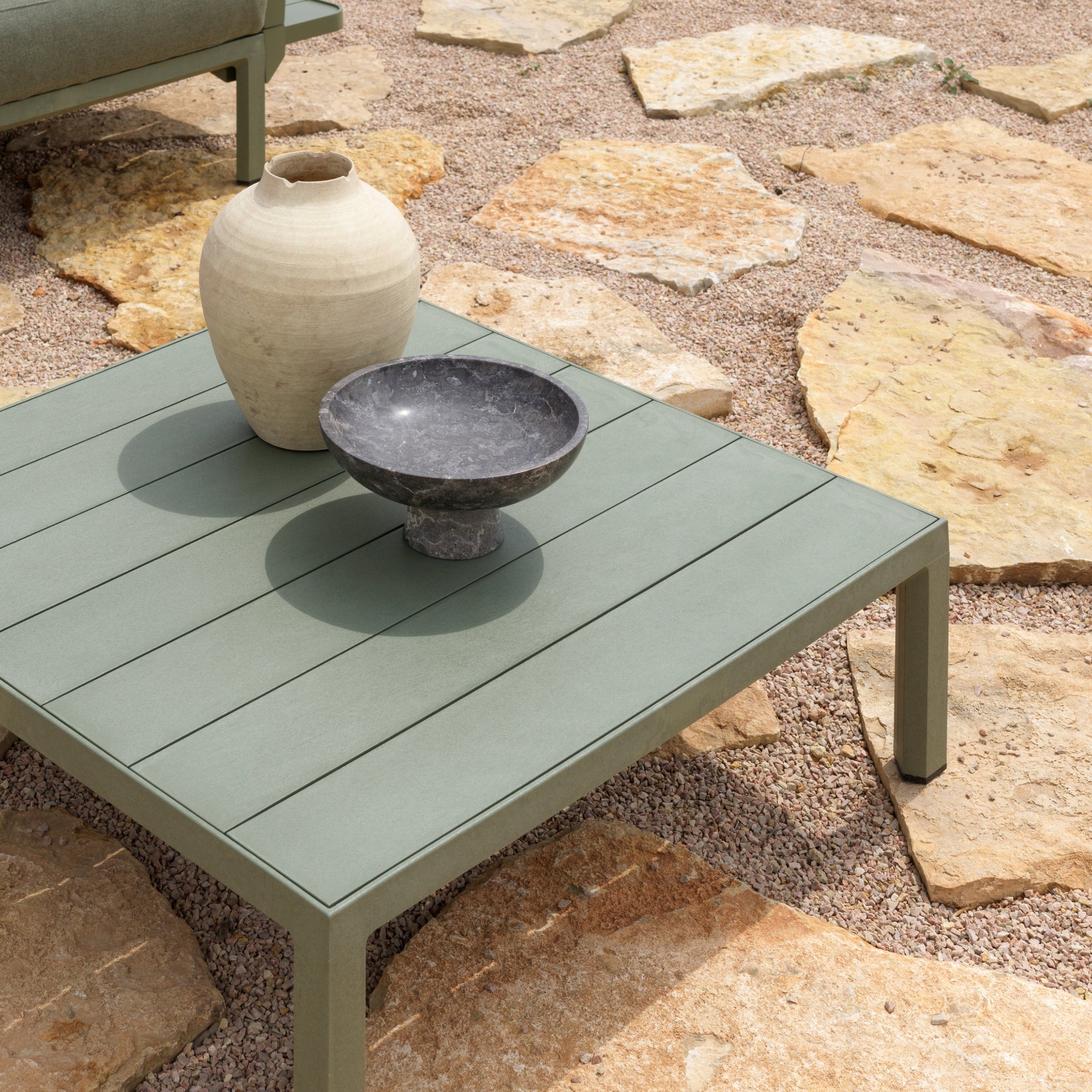 Maximo | Mesa de Apoio Baixa Quadrada para Exterior
