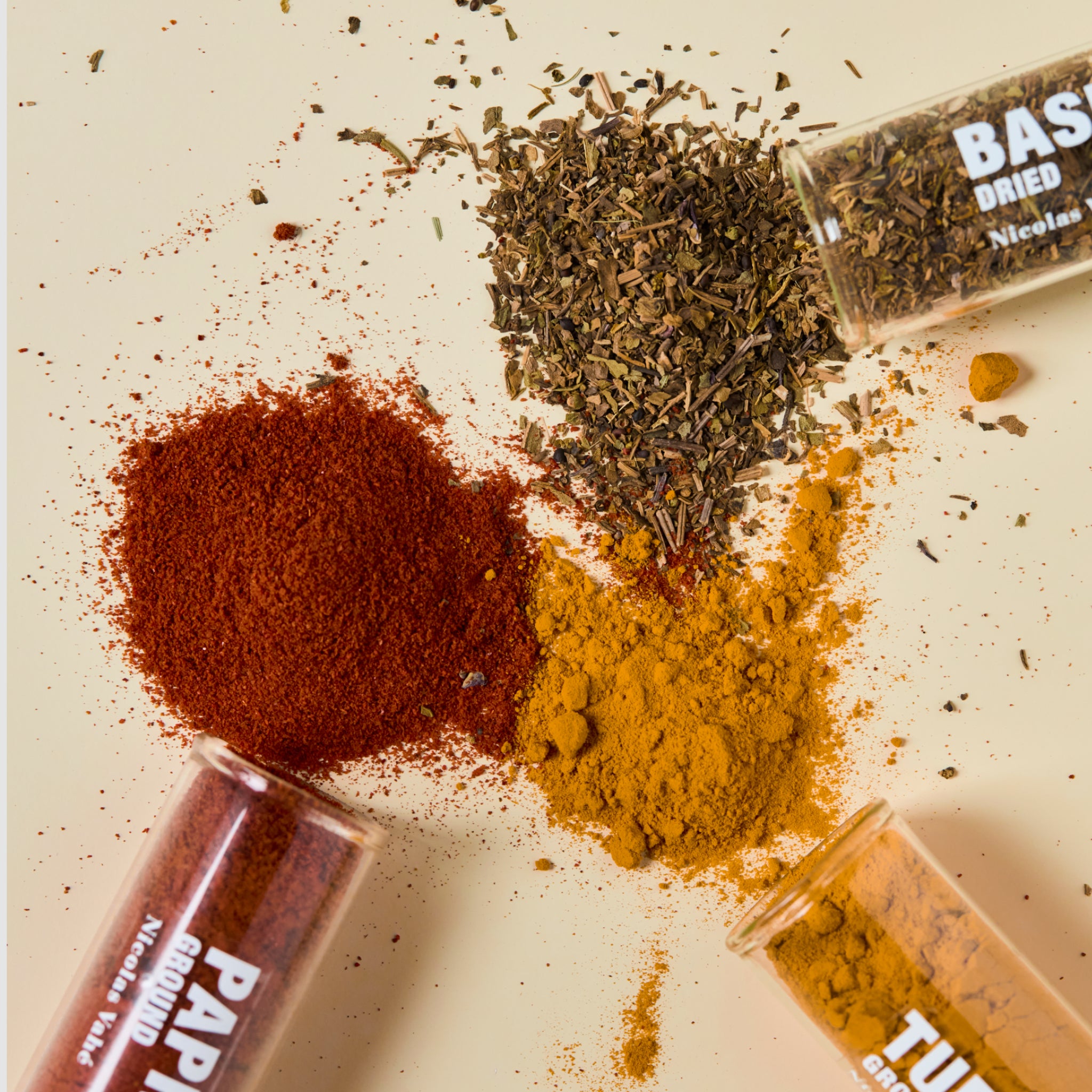 Conjunto de Especiarias Manjericão, Paprika Picante e Curcuma | 110 g