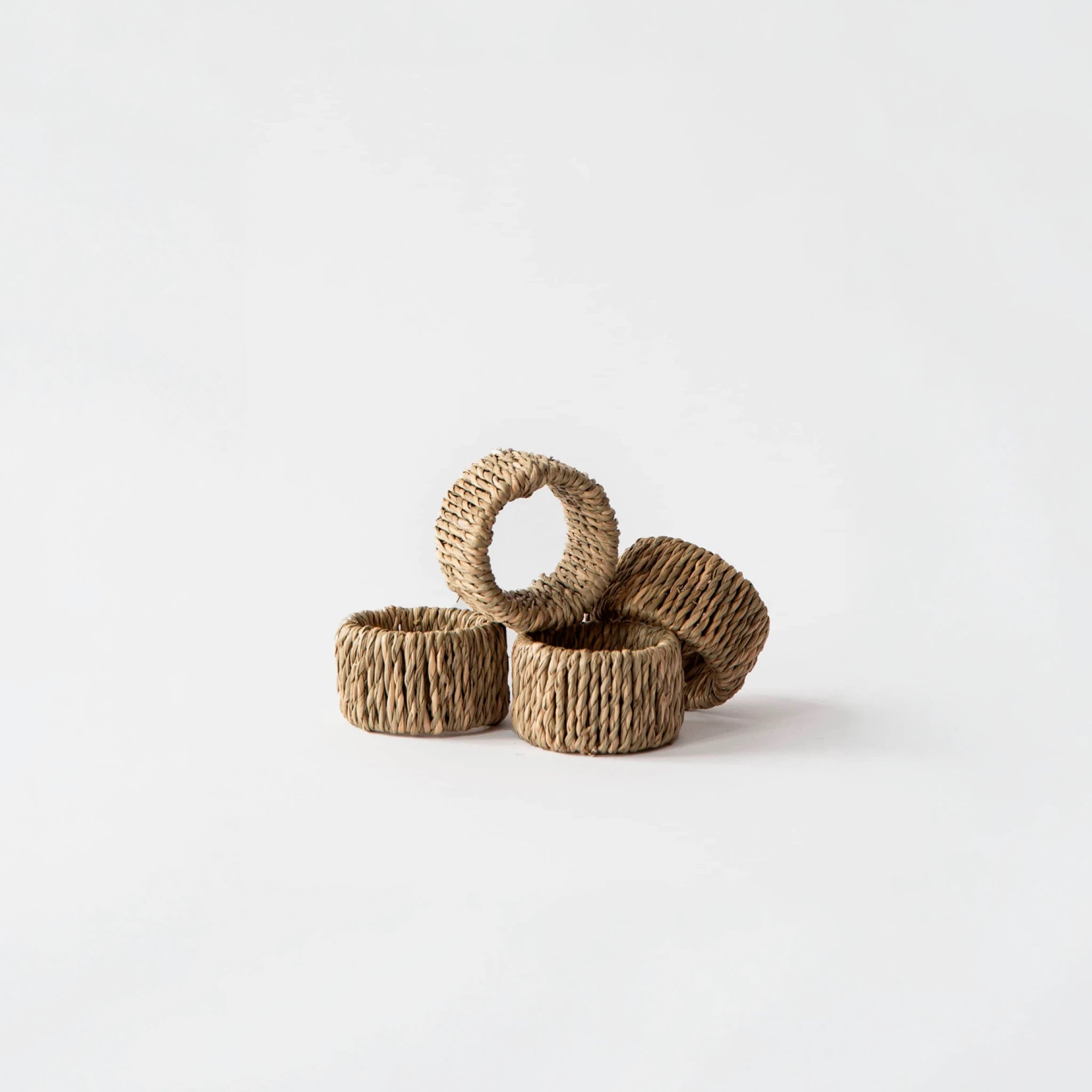 Nori | Conjunto de 4 Argolas de Guardanapo em Erva Marinha