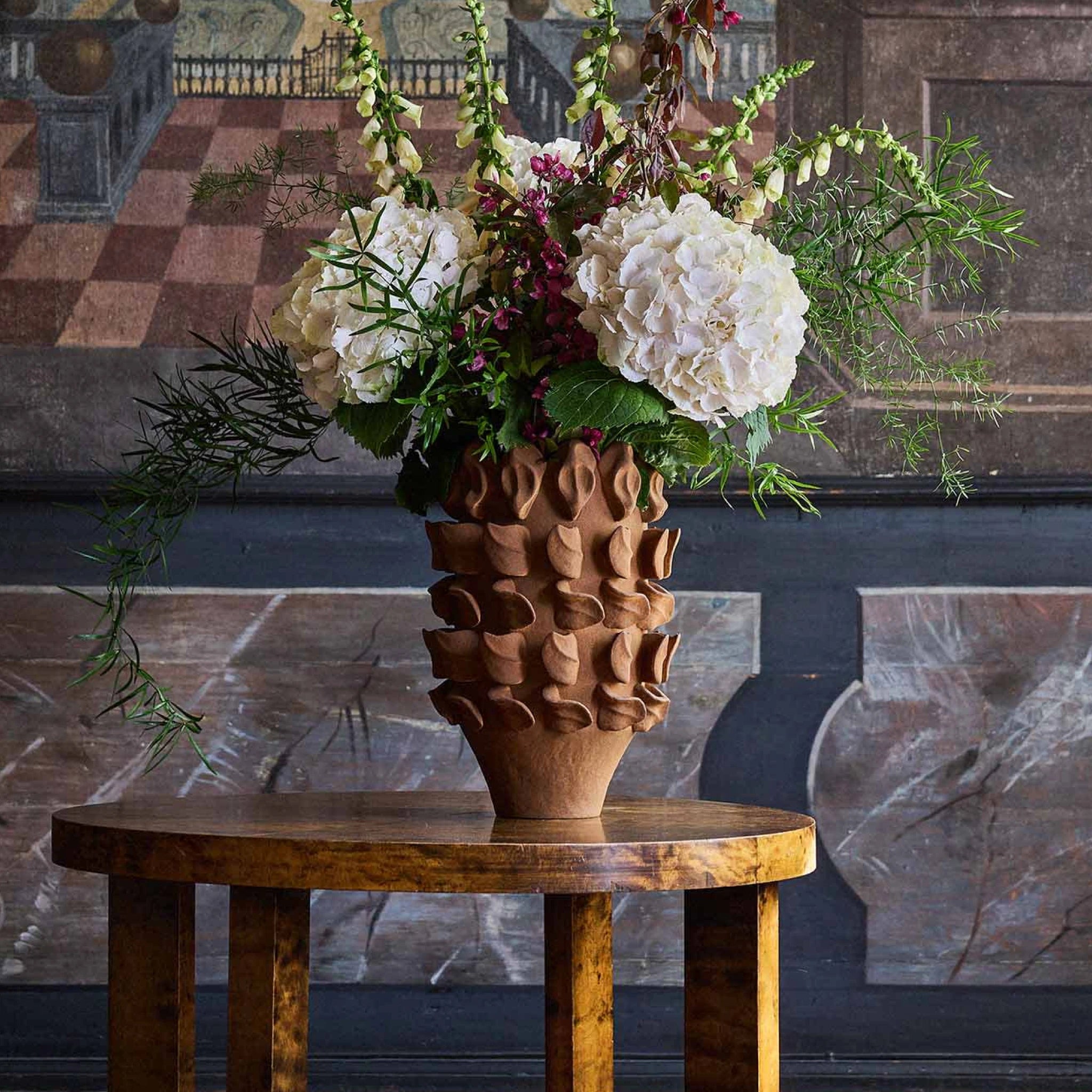 Terra | Jarra Artesanal em Porcelana